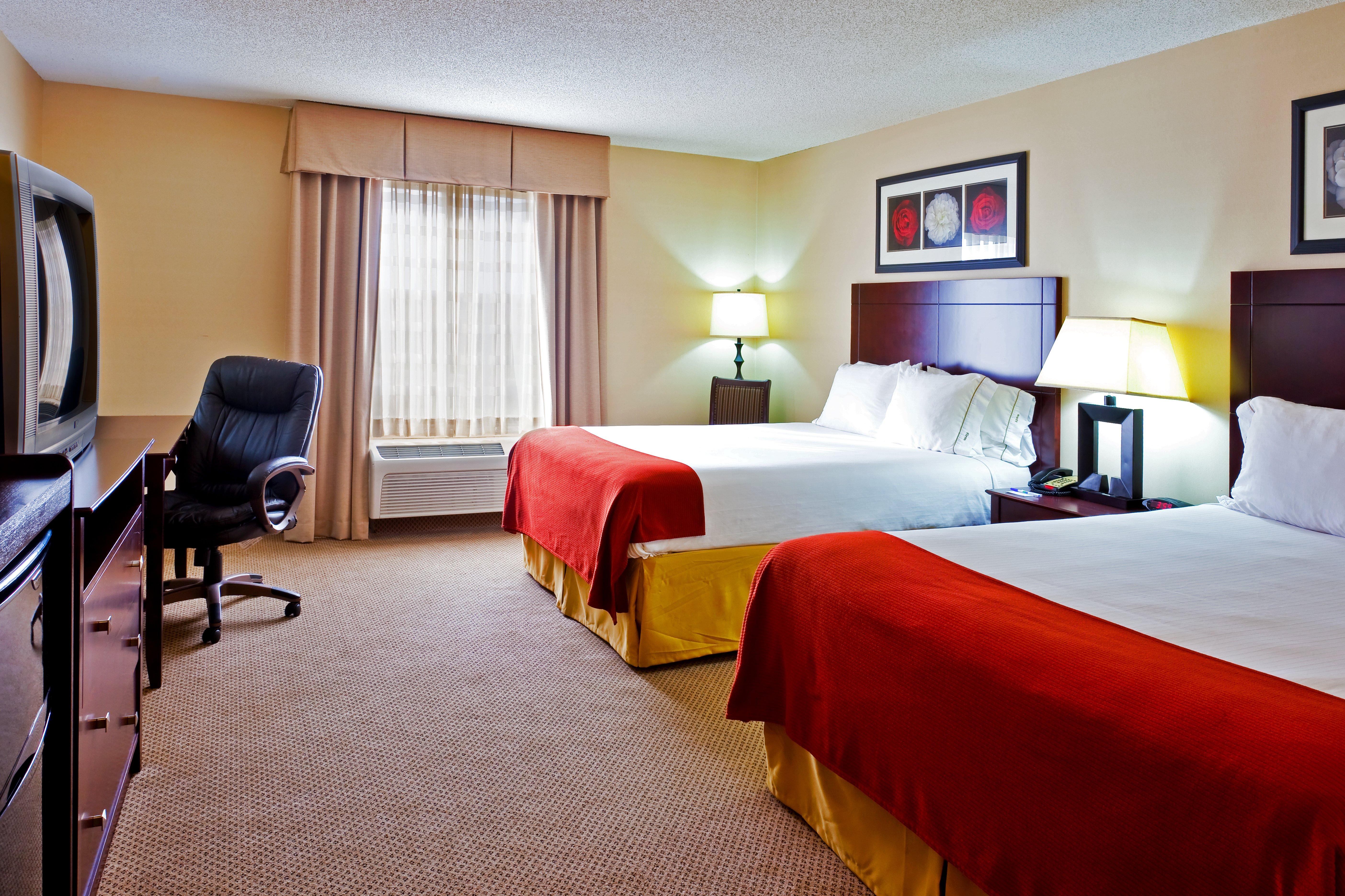 Holiday Inn Express Hotel & Suites Dickson By Ihg Exterior photo